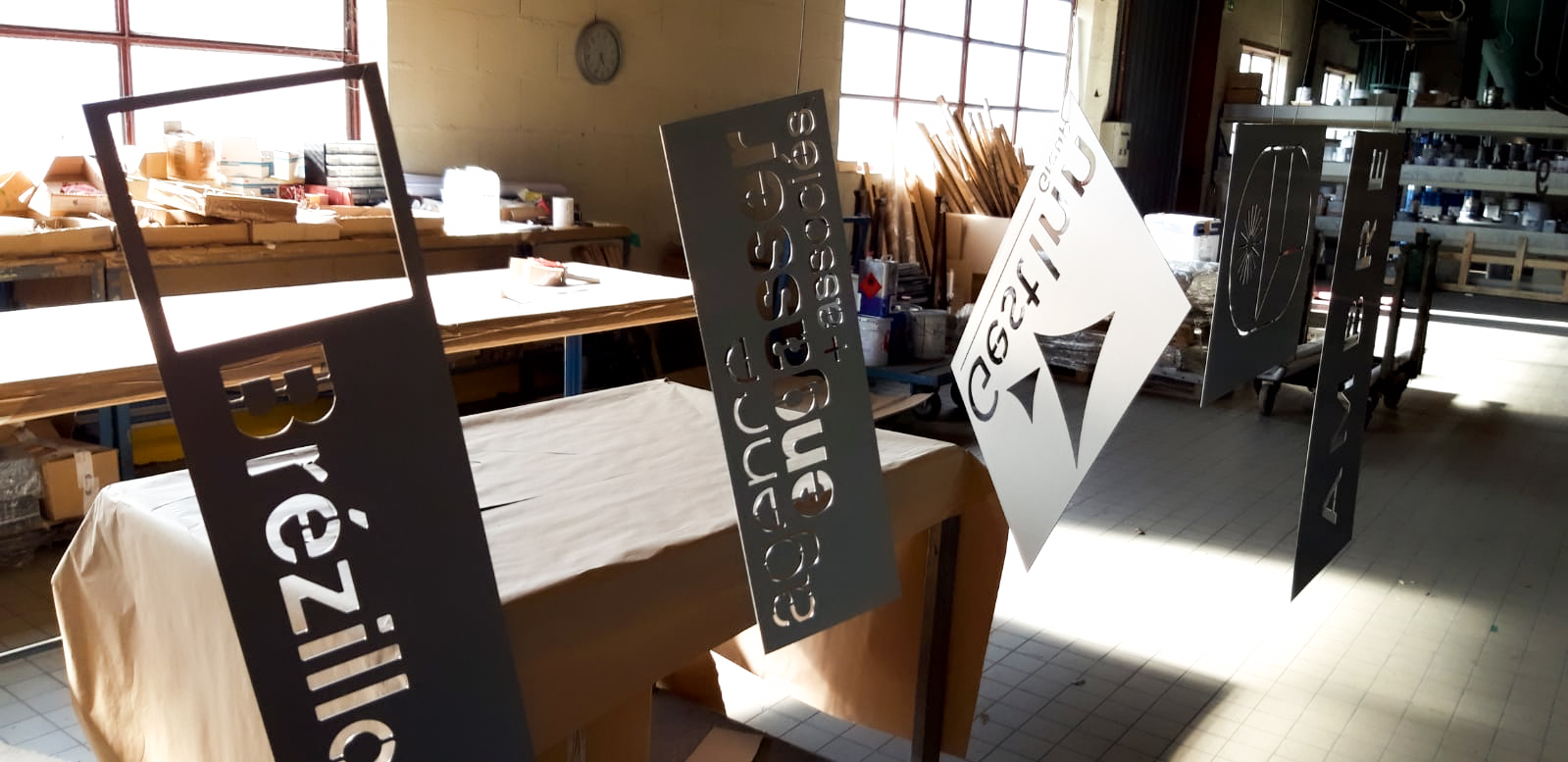 signalétique aluminium peinture epoxy