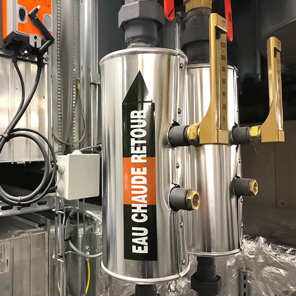 exemple de repérage de tuyauterie acide chlorhydrique sur installation industrielle